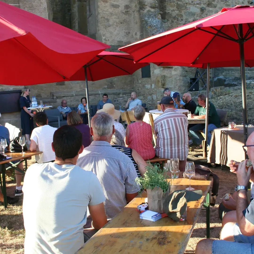 Besucher beim LocalTalk in Eckelsheim